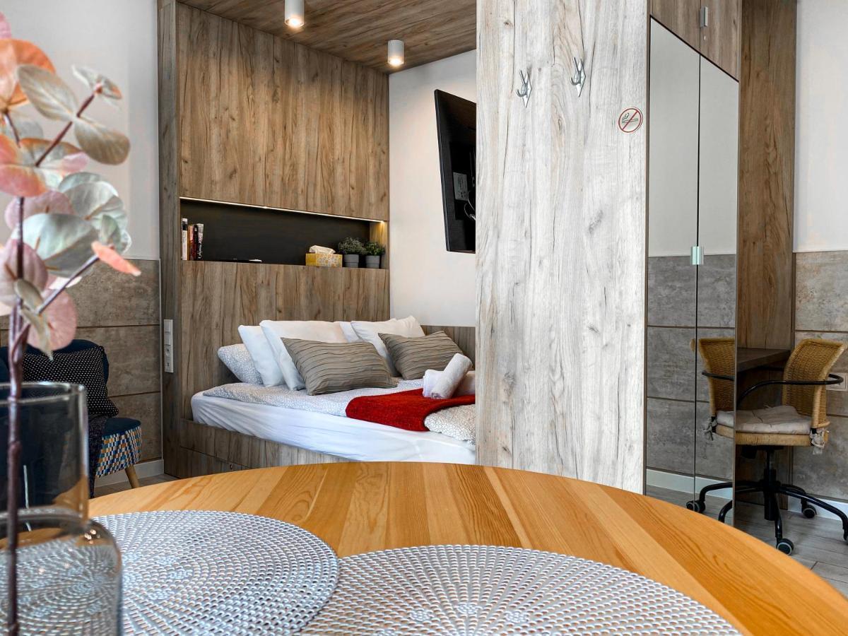 Beautiful Studio For Couples With Air Conditioning - Old Town & Main Station Krakkó Kültér fotó